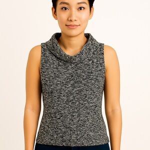 BCBG sleeveless black white v-neck chunky cozy knit hooded sweater size Medium